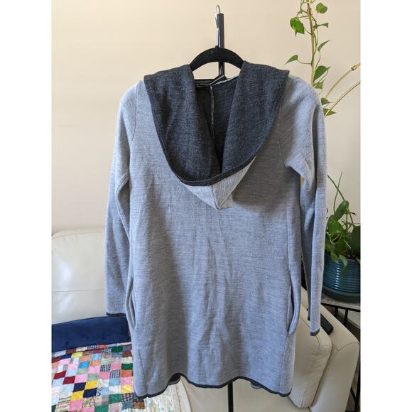 LN 48% WOOL MEDIUM WEIGHT BNCI Blank Noir  2 tone gray hooded cardigan - Picture 2 of 11